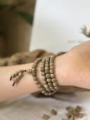 Vòng tay 108 hạt Trầm Banh Malaysia thumb 2