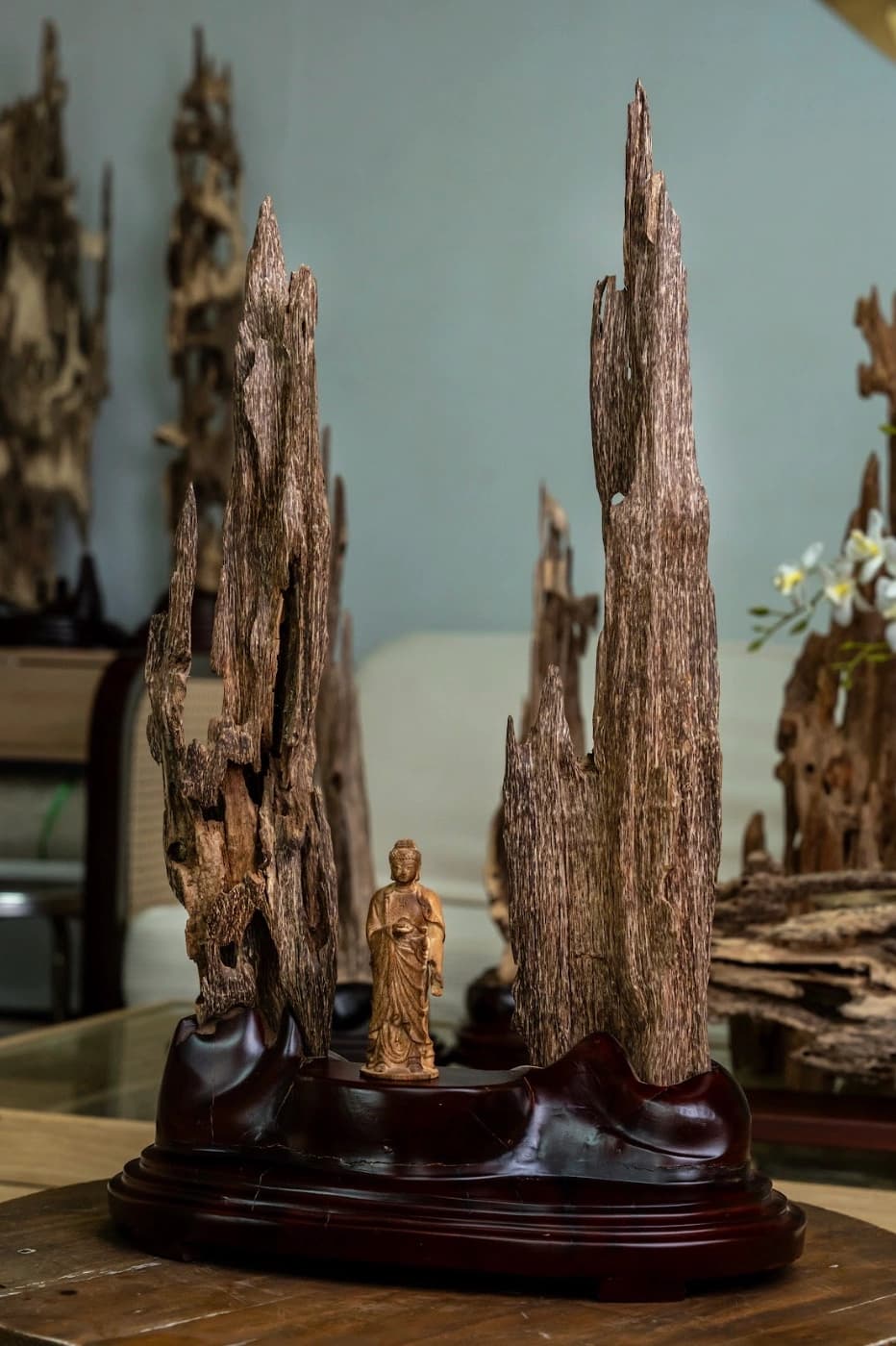KHỐI TRẦM CẢNH "TỊNH TÂM SƠN" - MOC TRAM AGARWOOD - NHA TRANG